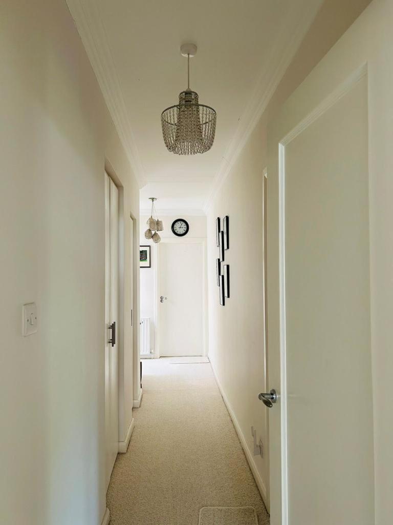 Serene Spacious Room Staines-upon-Thames Eksteriør billede