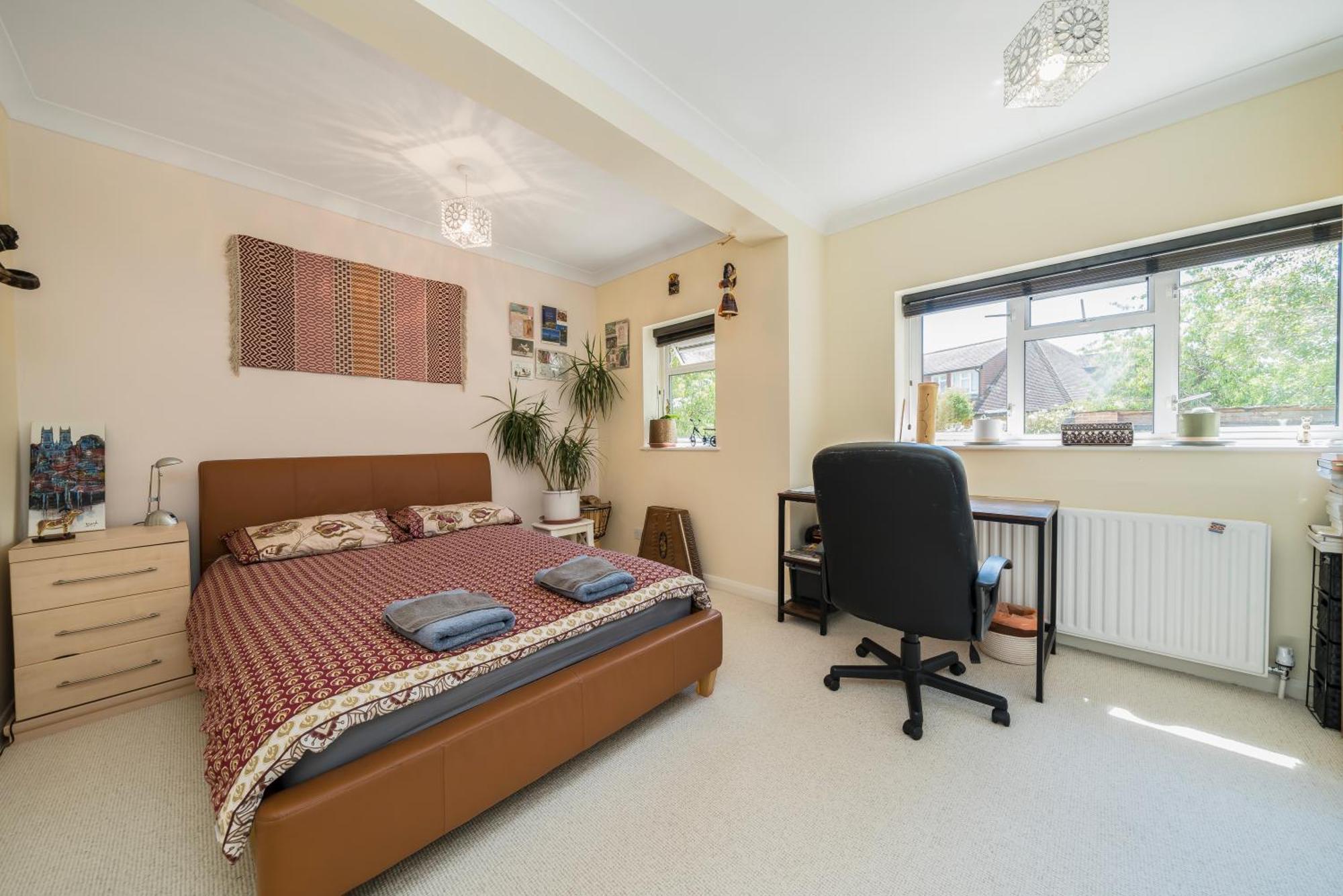 Serene Spacious Room Staines-upon-Thames Eksteriør billede